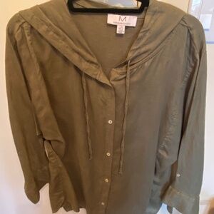 Hooded woman's 100% linen blouse with hood.